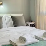 Appartamento Sea Breeze With Balcony In