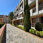 Sea Breeze With Balcony In *
