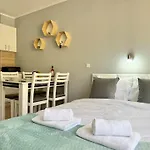 Sea Breeze With Balcony In