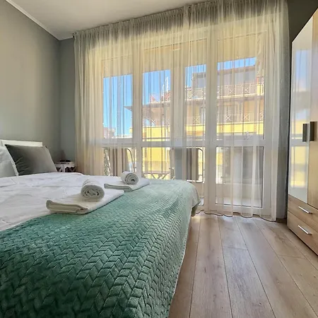 Sea Breeze With Balcony In * Sveti Vlas