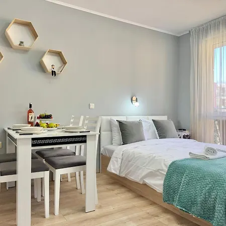 Sea Breeze With Balcony In *