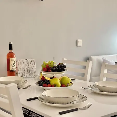 Διαμέρισμα Sea Breeze With Balcony In