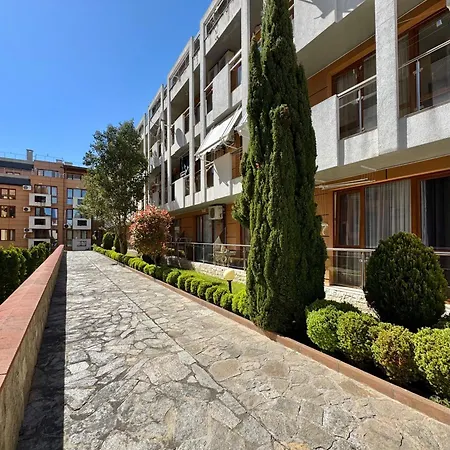Sea Breeze With Balcony In *
